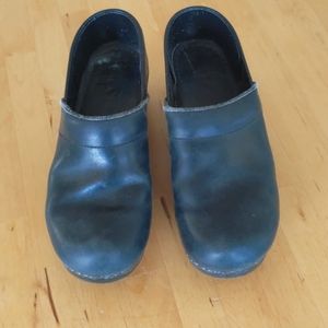 Dansko clogs women's 39